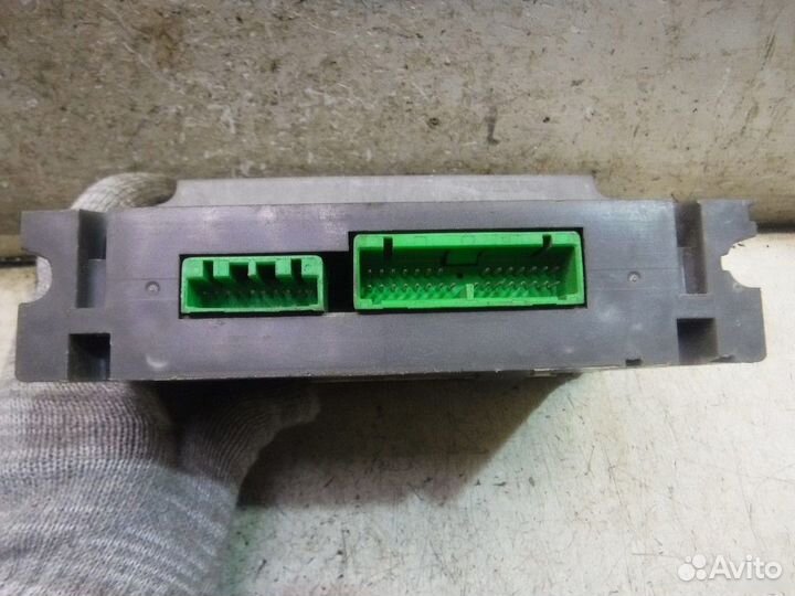 Блок управления отопителем Volvo V70