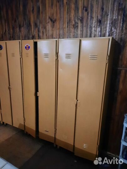 Шкаф для одежды бу