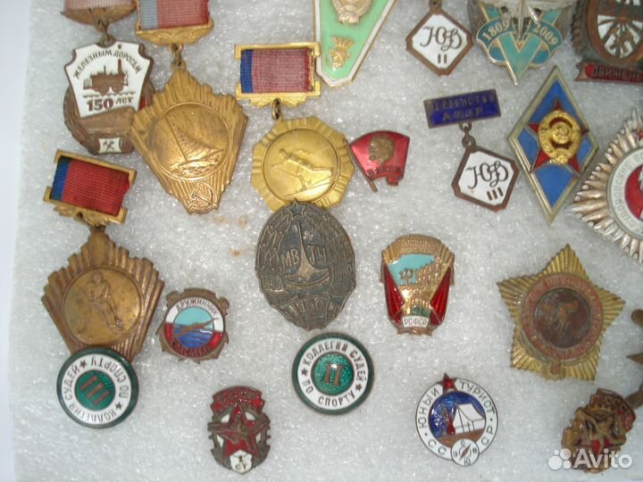 SVE Нагрудные знаки старина