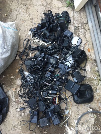 Зарядные устройства и прочее барахло