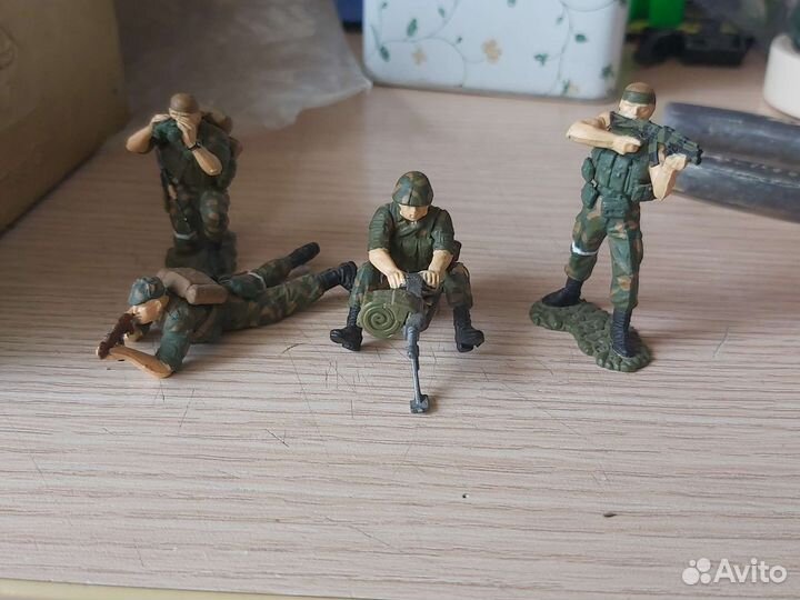 Сборка, склейка, покраска фигурок 1/35