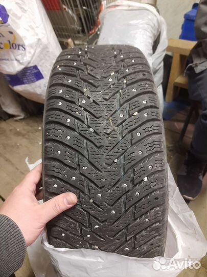 Nokian Tyres Hakkapeliitta 8 215/60 R16