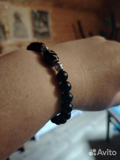 Браслет из натуральных камней бусиной дзи.Шунгит