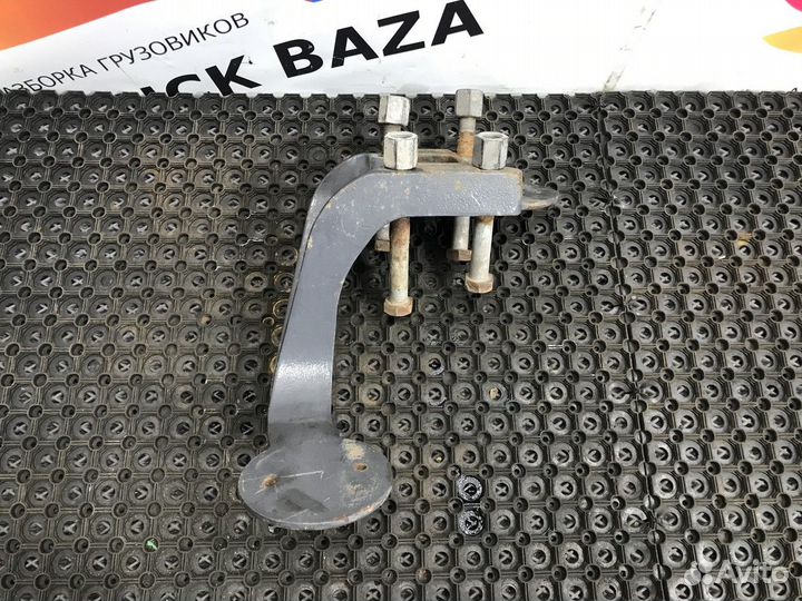 Кронштейн пневморессоры левый Volvo FM