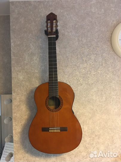 Гитара yamaha cs40