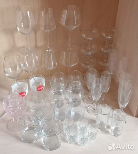 Набор бокалов и рюмок