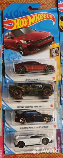Hot wheels машинки запакованные