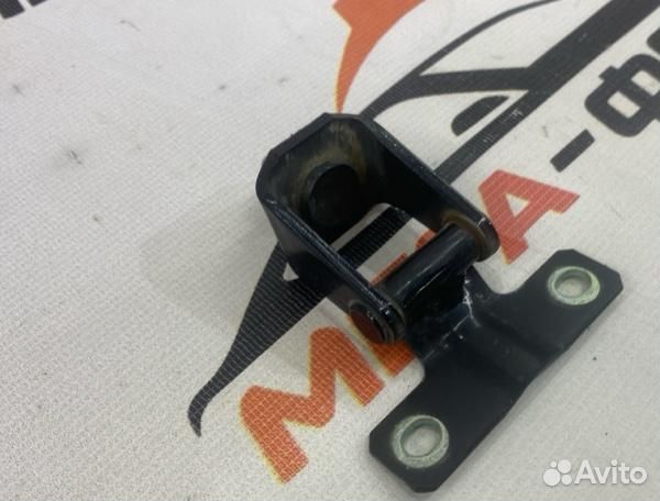 Петля крышки багажника Peugeot 4007 легковой