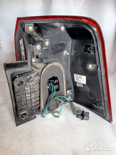 Фонарь задний левый Toyota Land Cruiser 200