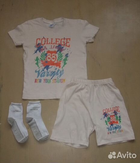 Костюм на лето или в садик носить.Рост 116