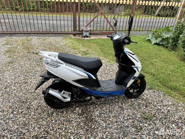Продаю Скутер Eagle 50