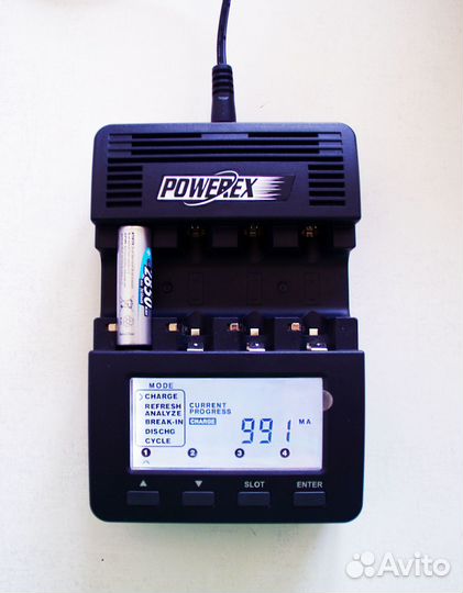 Зарядное устройство maha MH-C9000