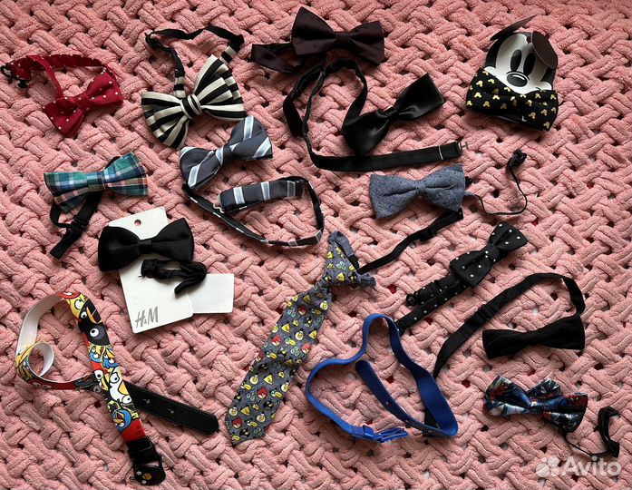 Бабочки, ремни, галстук