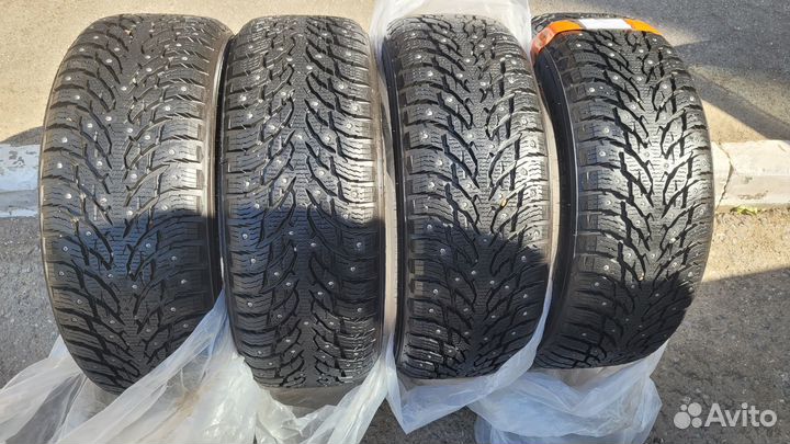 Nokian Tyres Hakkapeliitta 9 SUV 235/55 R18