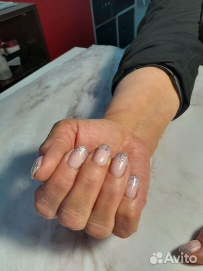 Маникюр и педикюр