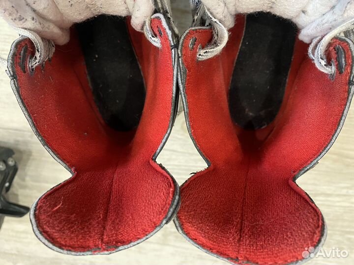 Хоккейные коньки bauer