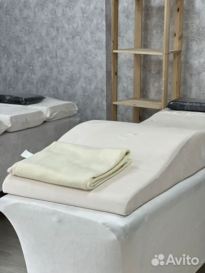 Кушетка с матрасом, чехол для матраса