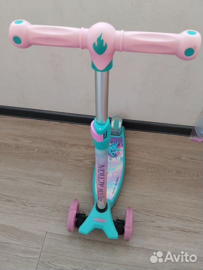Самокат трёхколёсный 3-7 лет