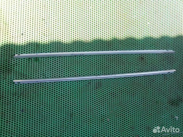 Молдинг на дверь задний Volkswagen Tiguan clja