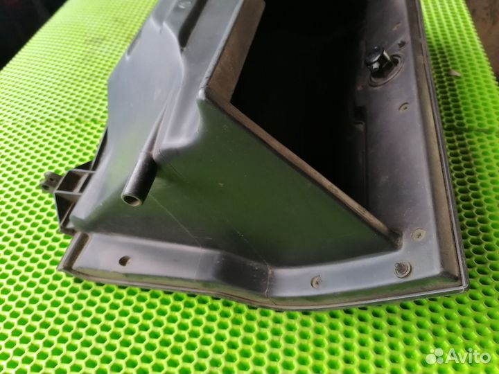 Крышка бардачка Ниссан Вингроуд 10