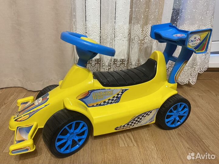 Детская машинка каталка толокар