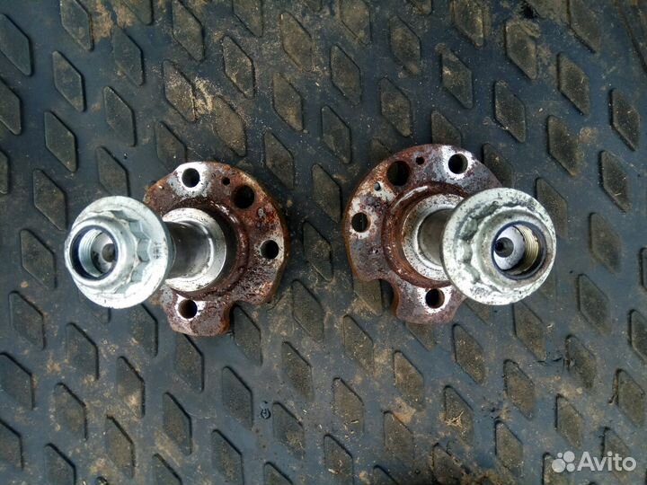 Цапфа задняя Фольксваген Поло Volkswagen Polo