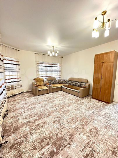 2-к. квартира, 85 м², 2/2 эт.