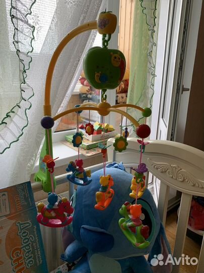 Мобиль на кроватку новый