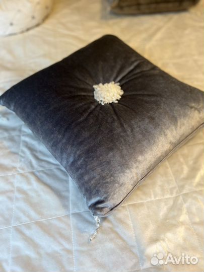 Покрывало и подушки на 1.60 кровать