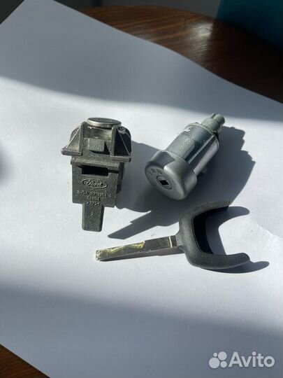 Продам личинки и ключ для Форд Фокус 2