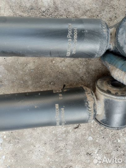 Задние стойки лада гранта