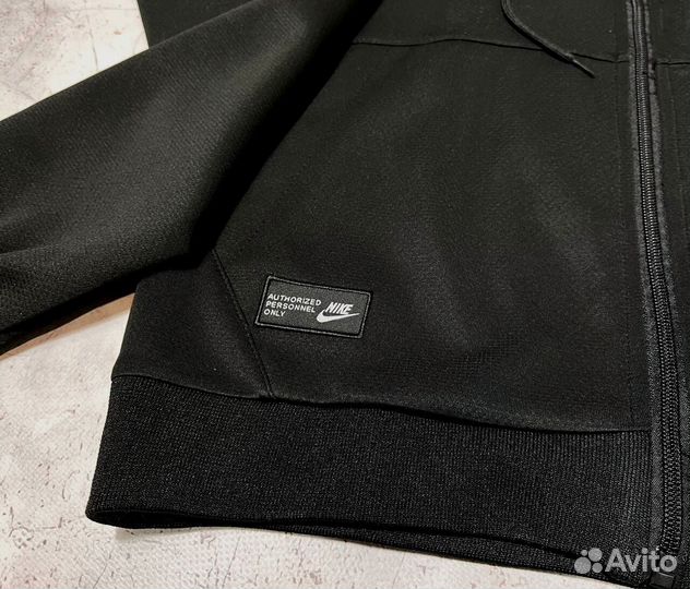 Спортивные костюмы Nike