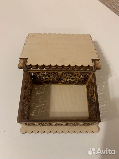 Шкатулка для хранения украшений