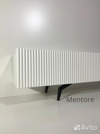 Тумба тв Bravo на опорах – конструктор