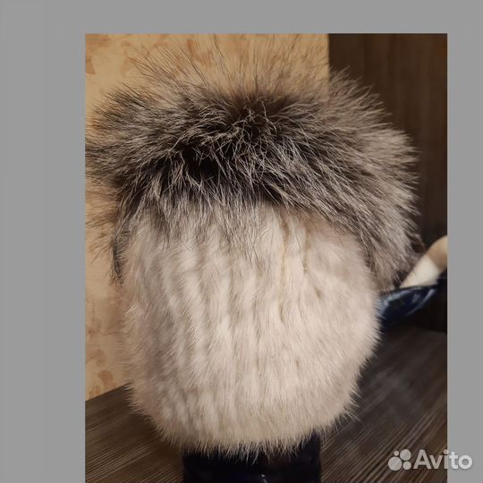 Шапка женская вязаная меховая