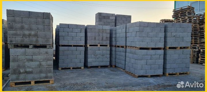 Керамзитобетонный блок полнотелый