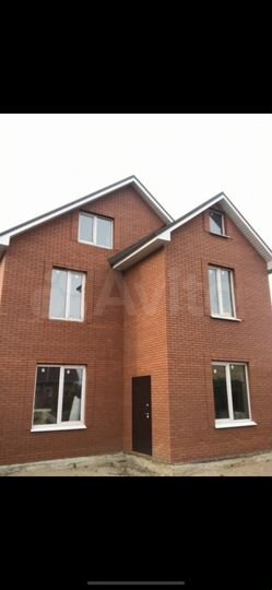 Дом 177 м² на участке 5 сот.