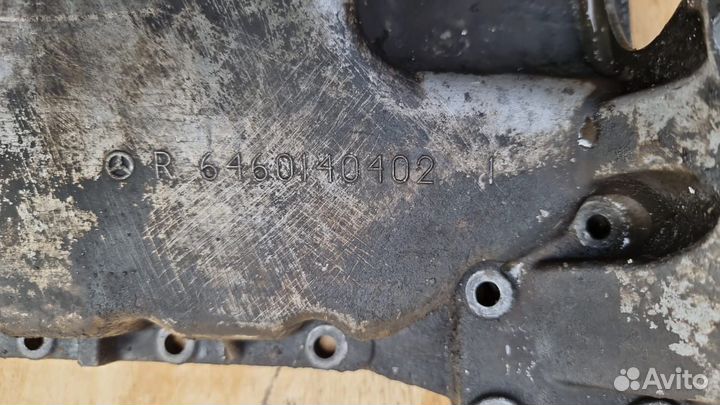 Поддон двигателя Mercedes OM646