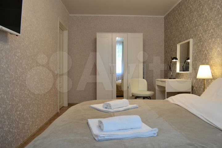 2-к. квартира, 48 м², 1/3 эт.