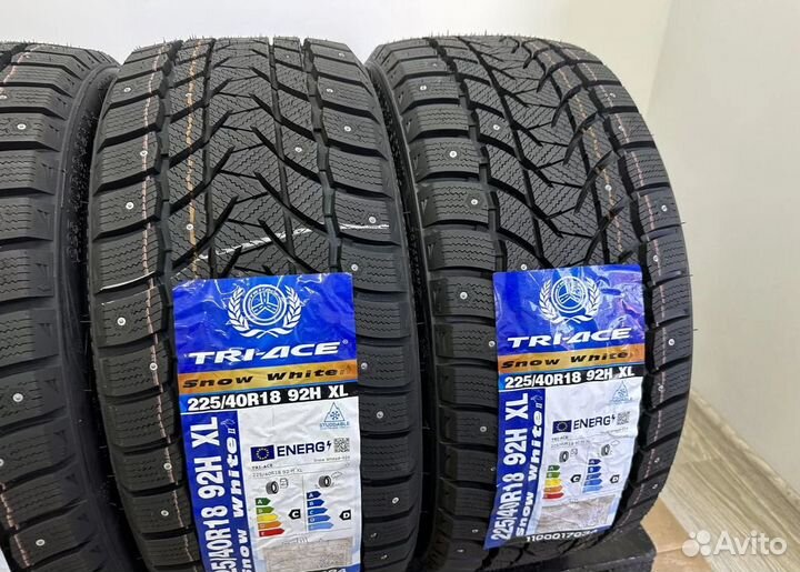 Tri Ace Snow White II 225/40 R18 55H