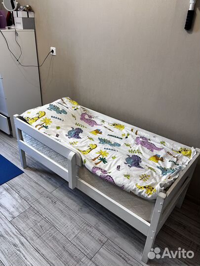Детская кровать с матрасом