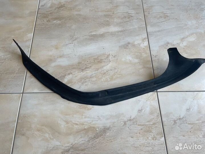 Накладка крыла задняя правая Mercedes C Class W