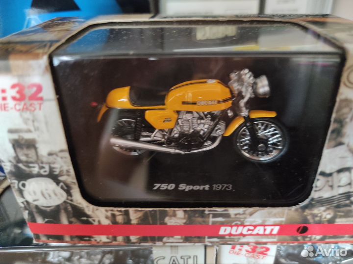 Модели мотоциклов New Ray 1:32, Cararama 1:43