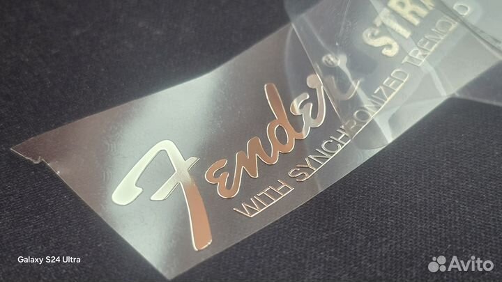 Металлическая наклейка 