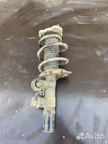 Kia Stinger амортизатор передний