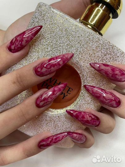 Модель на маникюр Киров