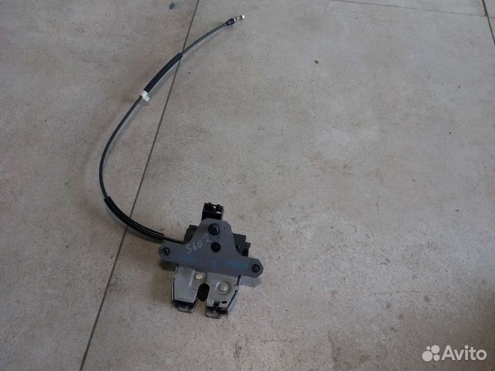 Замок багажника Volvo S60 2