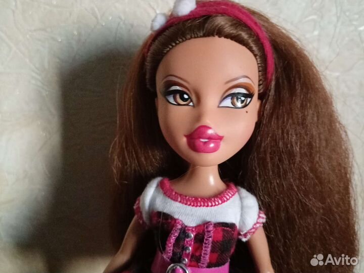 Кукла Bratz