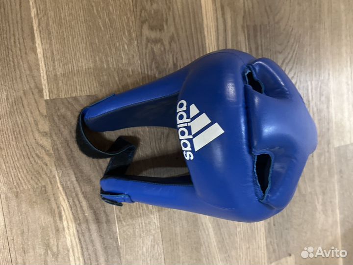 Боксерский шлем adidas