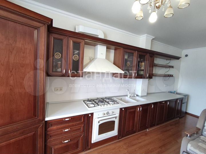 2-к. квартира, 56 м², 1/5 эт.